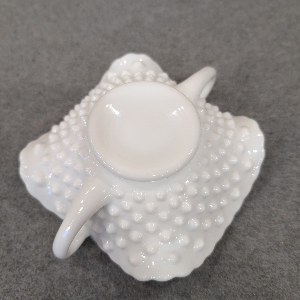 Fenton White Milk Glass Hobnail Ruffled Double Handled Bon‎ Bon Candy Dish - Picture 4 of 6
